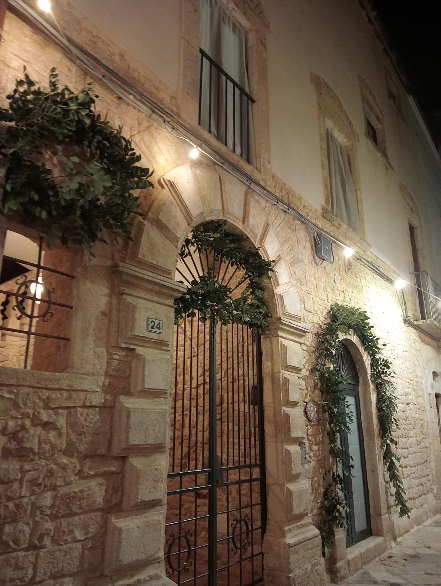 Palazzo Rizzi Dimora Dei Templari 호텔 비테토 외부 사진